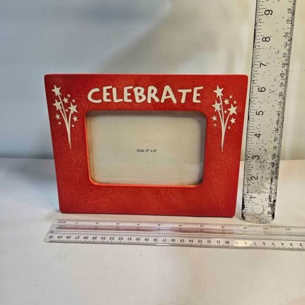 Red 'Celebrate' Star Design 4x6 Photo Frame